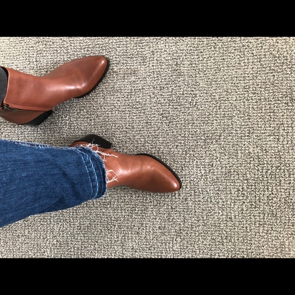 Sam Edelman size 9.5 Joey boot in Saddle Leather - Picture 5 of 8